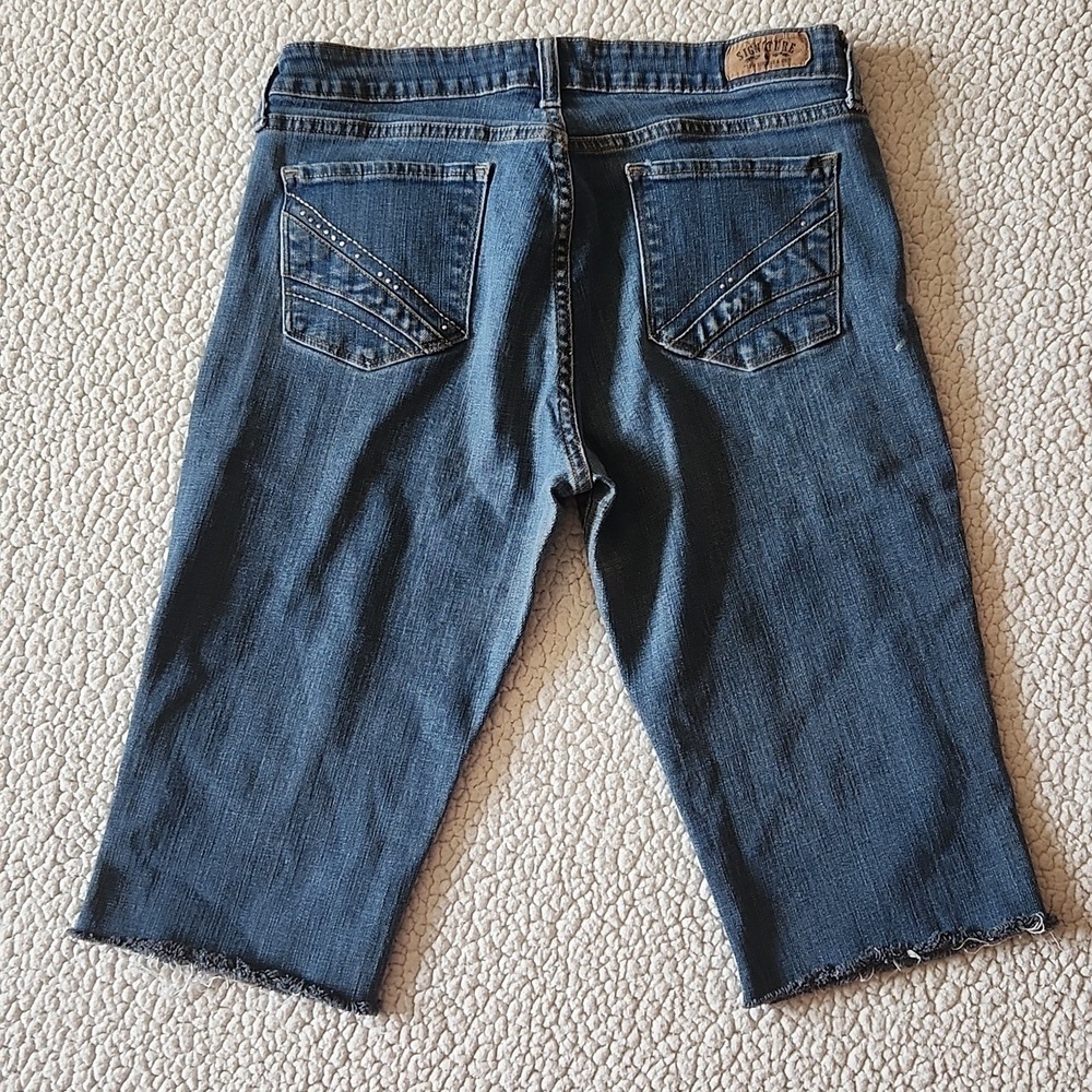 Vintage Y2K Signature Levis Bermuda Length Raw Hem Demin Jean Shorts Retro Fryed - Picture 4 of 9